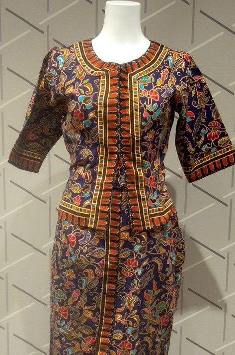 シンガポール航空 サロンケバヤ 制服風 お土産品 - メルカリ