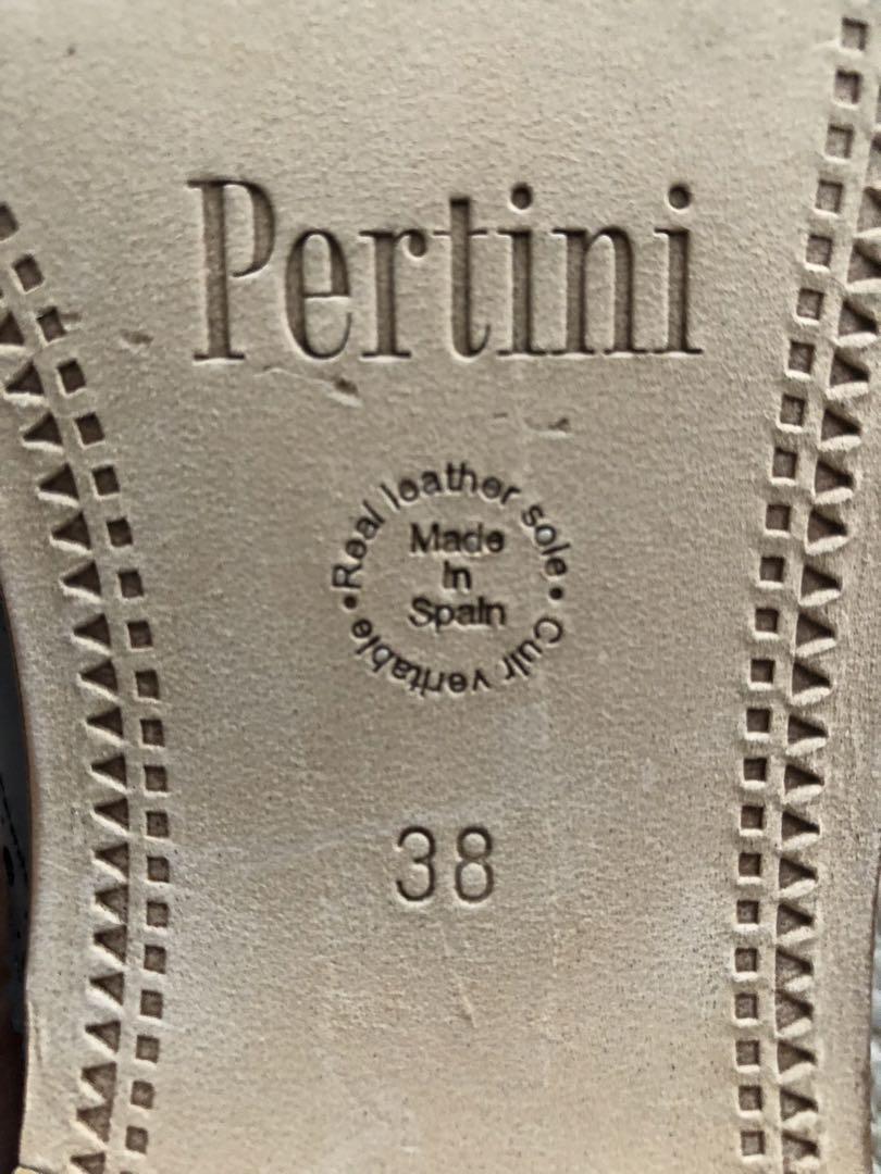 新品Pertiniタッセルローファー38（24.5〜25）