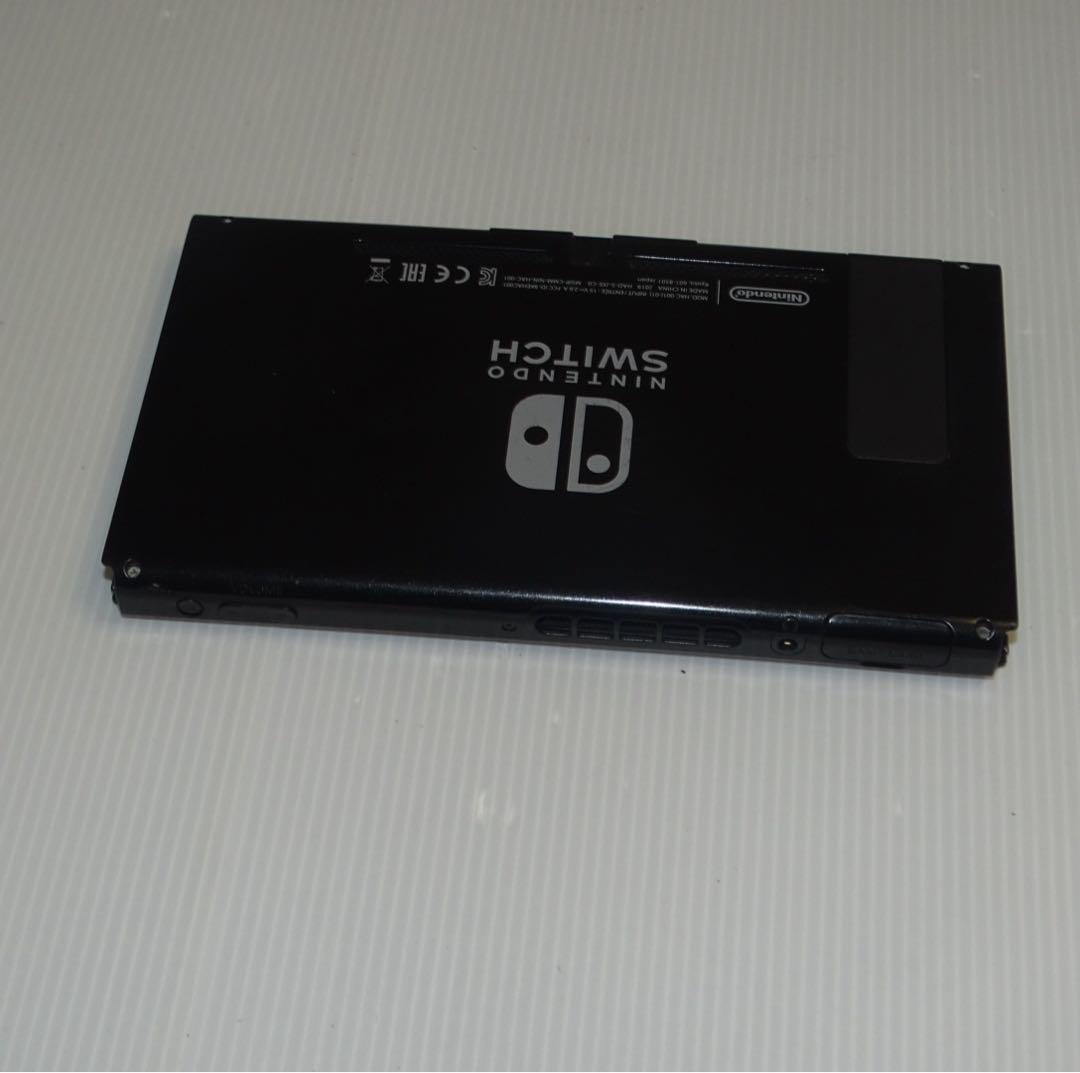Nintendo Switch本体のみ新型　動作確認済 Switch新型 画面本体のみ 2022年製 任天堂 動作確認済 QA6776