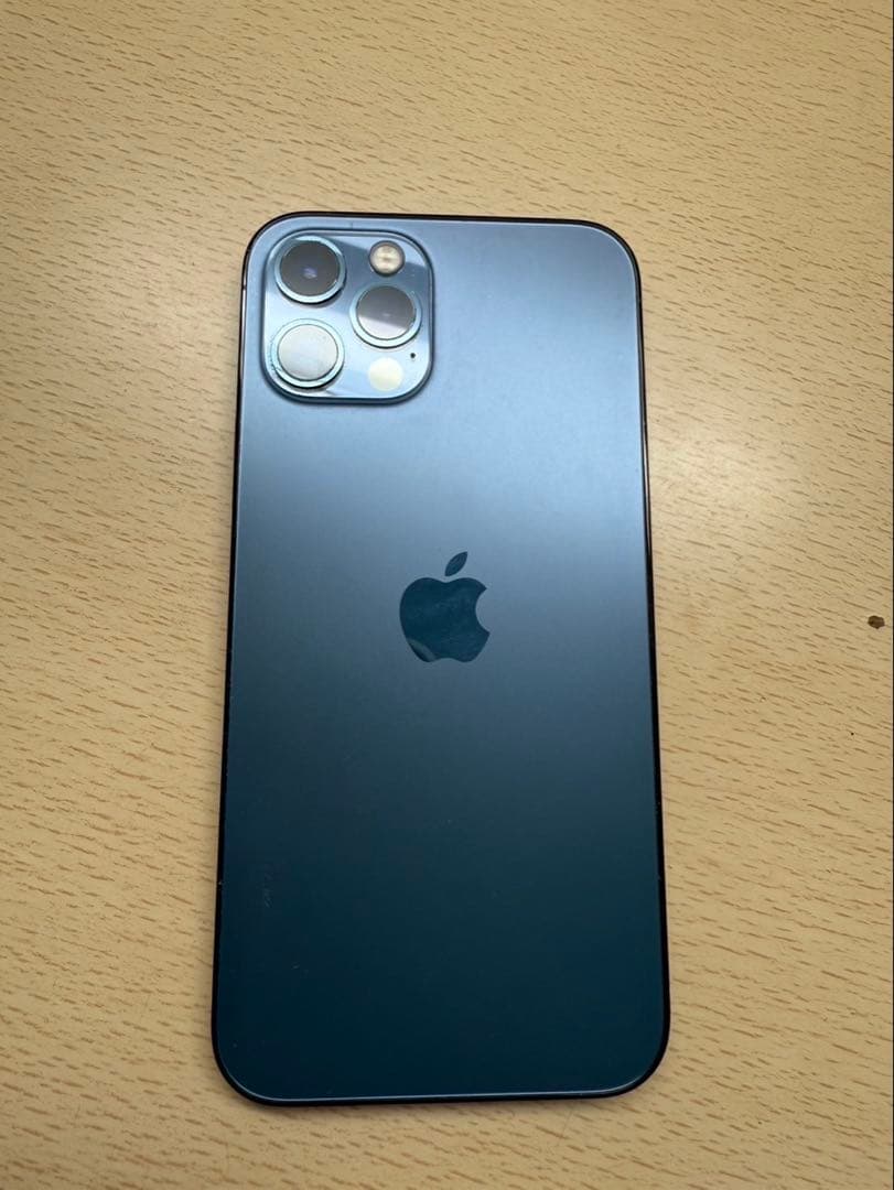 Apple iPhone 12 Pro 本体