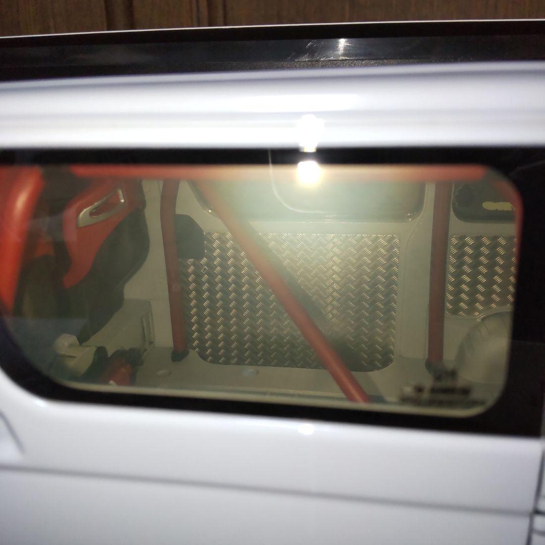 トヨタ ハイエース TSDワークス 1/18 イグニッションモデル トヨタ ハイエース TSDワークス 1/18 イグニッションモデル