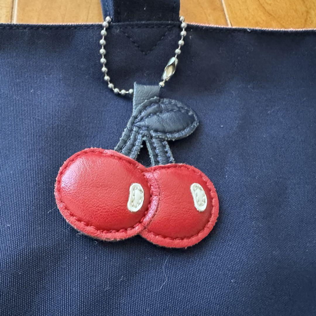 ♦︎ファミリア♦︎レッスンバッグ・約40cm×30cm・さくらんぼのチャーム付き