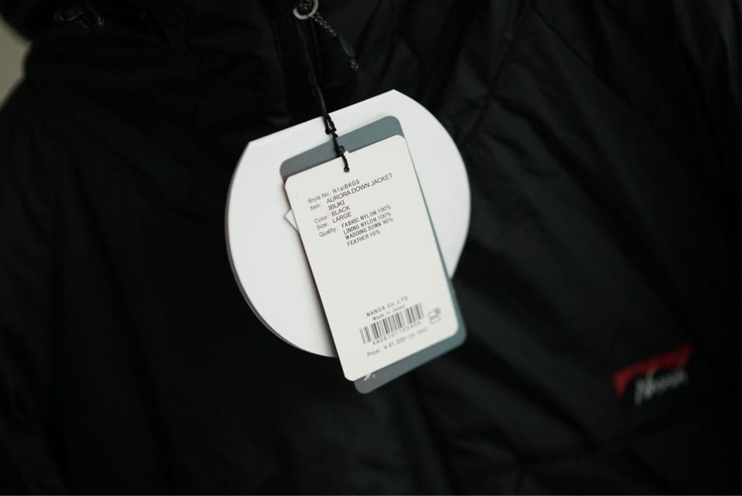 新品タグ付き nanga オーロラ ibuki ダウンジャケット 新品タグ付き nanga オーロラ ibuki ダウンジャケット