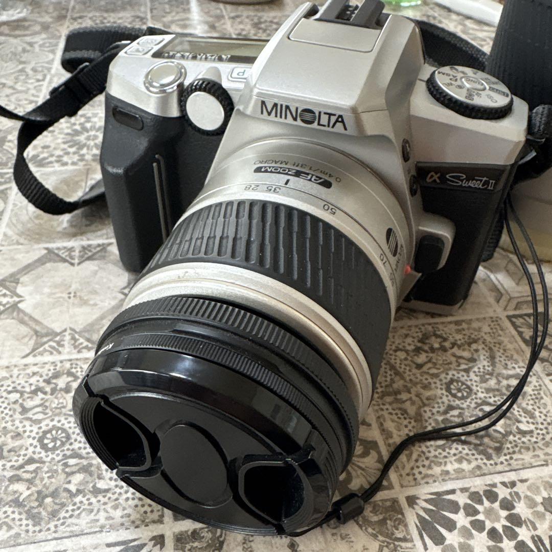 MINOLTA α Sweet II デジタル一眼レフカメラ望遠レンズ300mm MINOLTA α Sweet II デジタル一眼レフカメラ望遠レンズ300mm