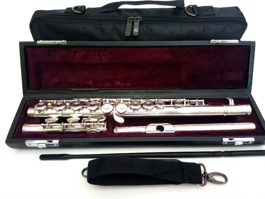 ♦使用感少♦後期モデル♦ヤマハ フルート YFL-211♦良く鳴る美品