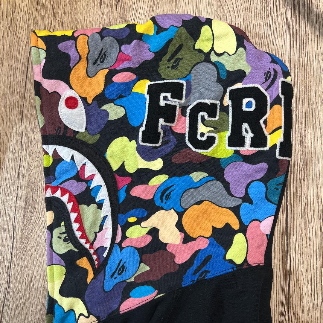 A BATHING APE シャーク パーカー タグ付き GIANT SHARK FULL ZIP HOODIE | bape.com