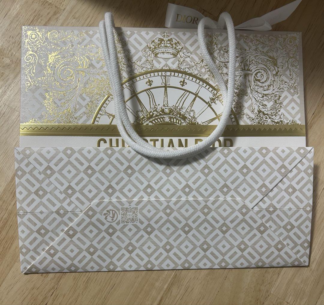 ディオール