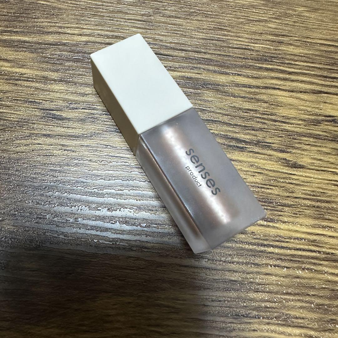 senses product アイシャドウ