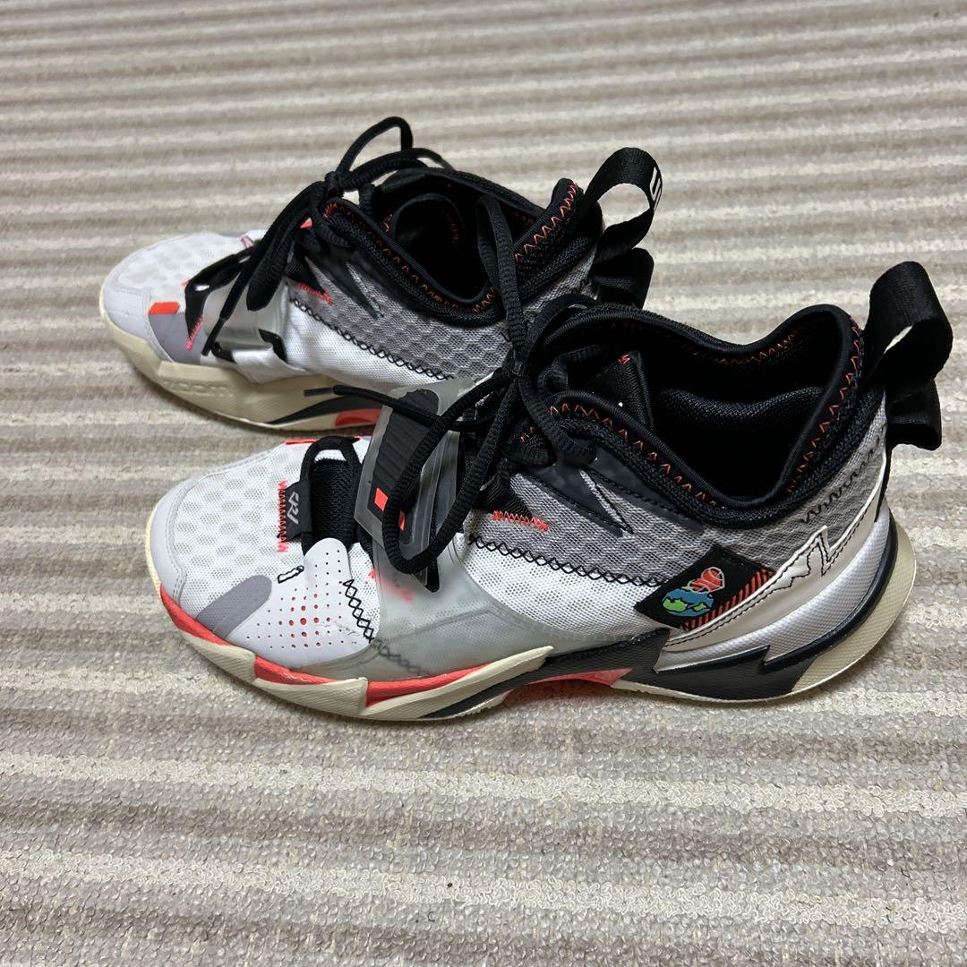 バスケットボールシューズ ストラップ付き
