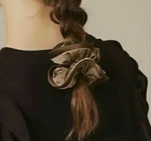 アレクサンドル ドゥ パリ アンドリュージャガードシュシュAlexandre de paris