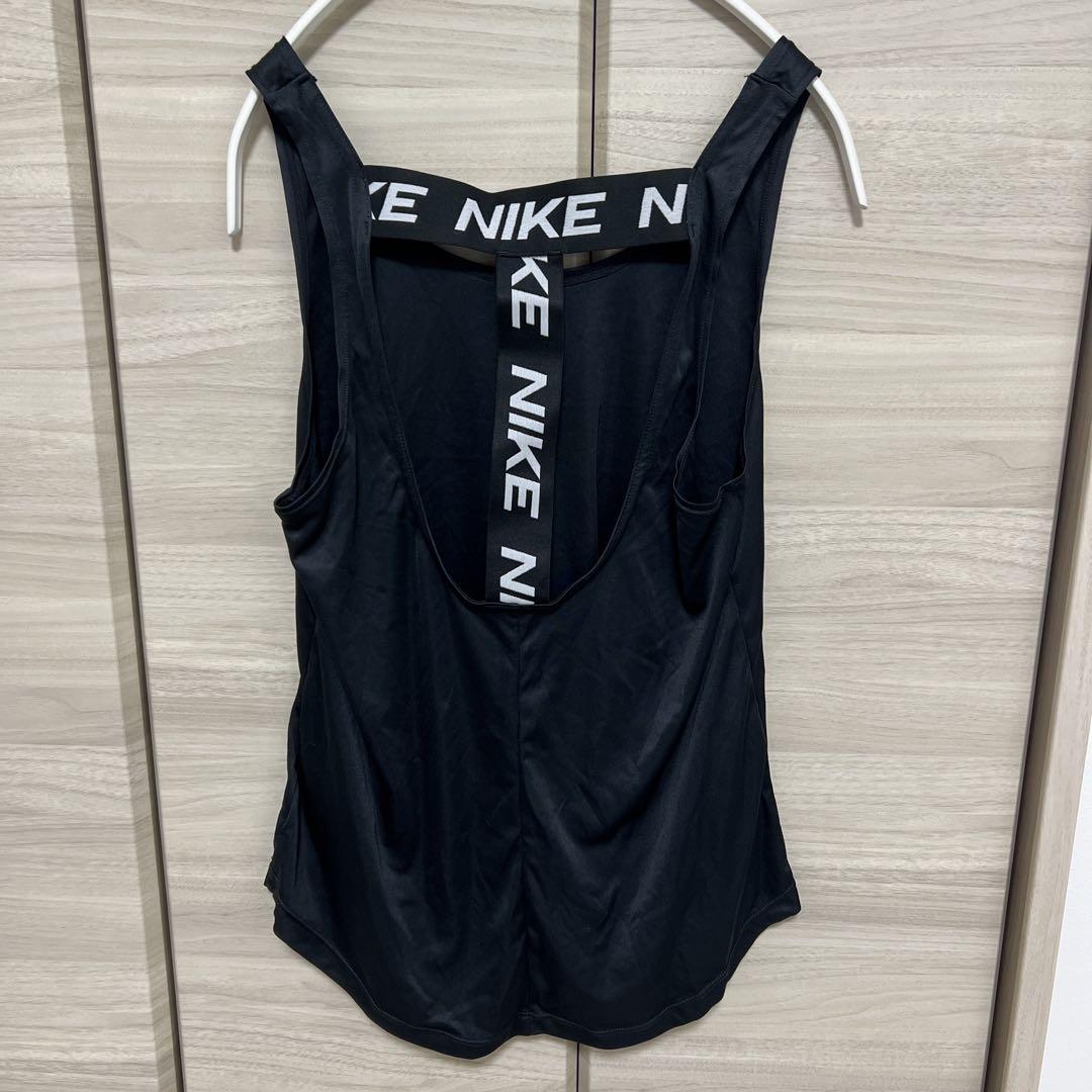 Nike DRI-FIT タンクトップS