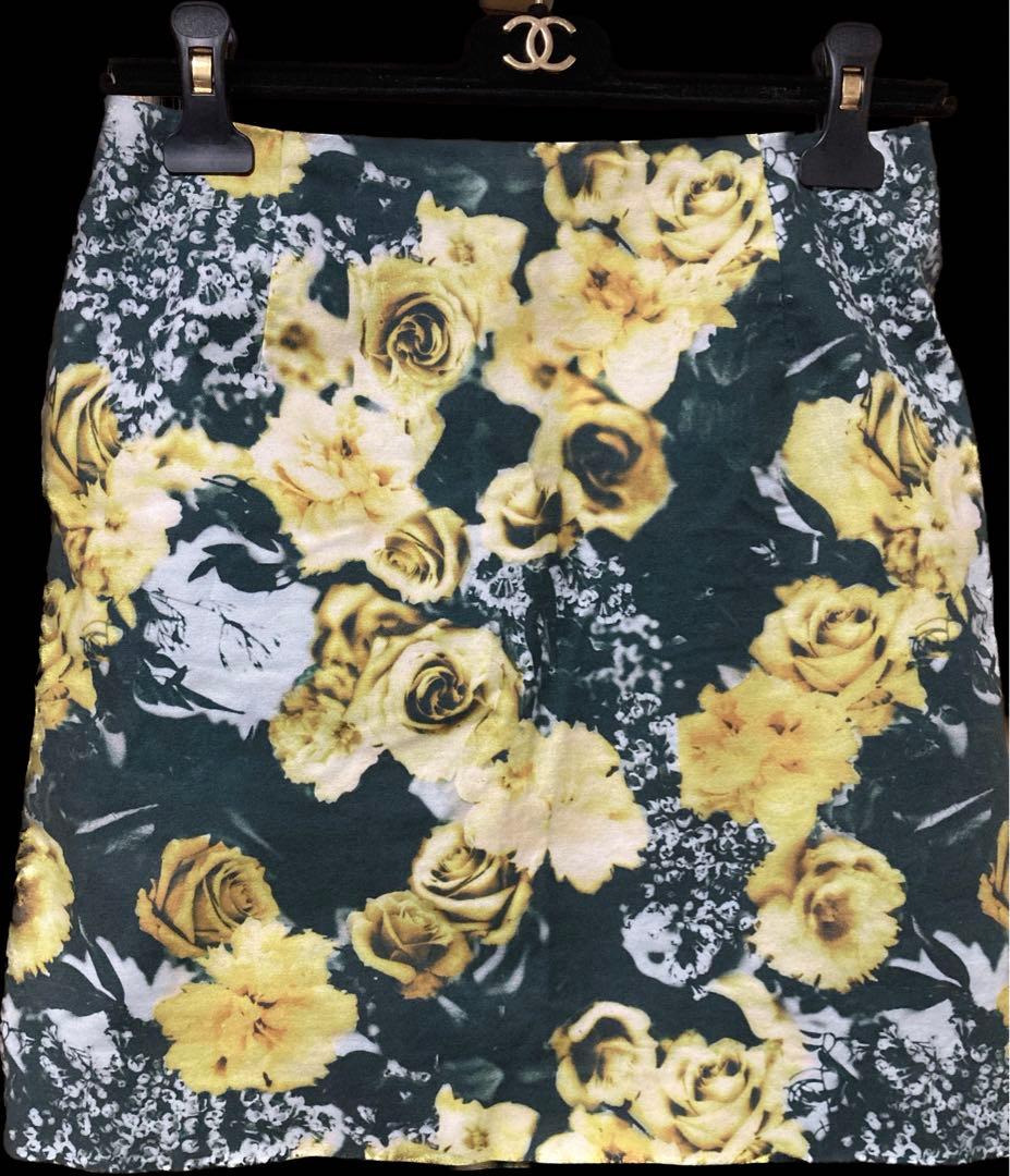 直販特注品 姉妹ブランド【αA 】アルファエー 総柄スカート38美品