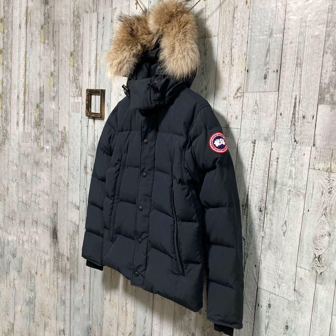 卍 CANADA