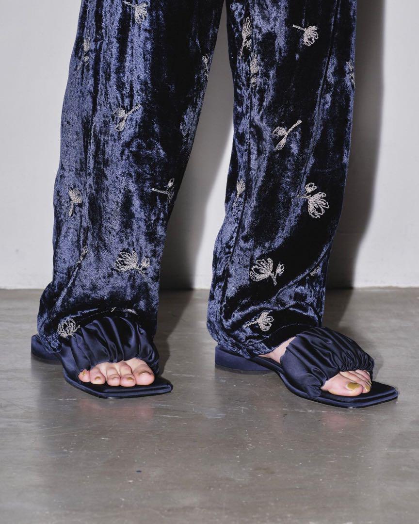 靴 todayful Satin Gather Sandals