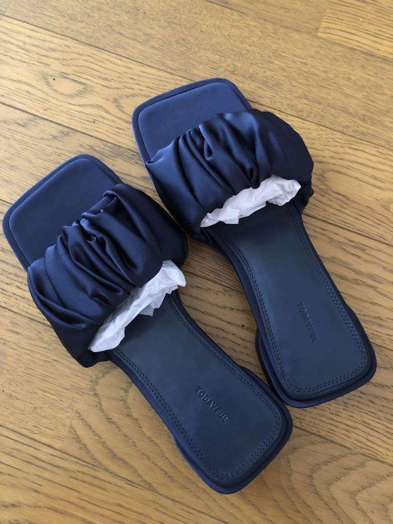 靴 todayful Satin Gather Sandals