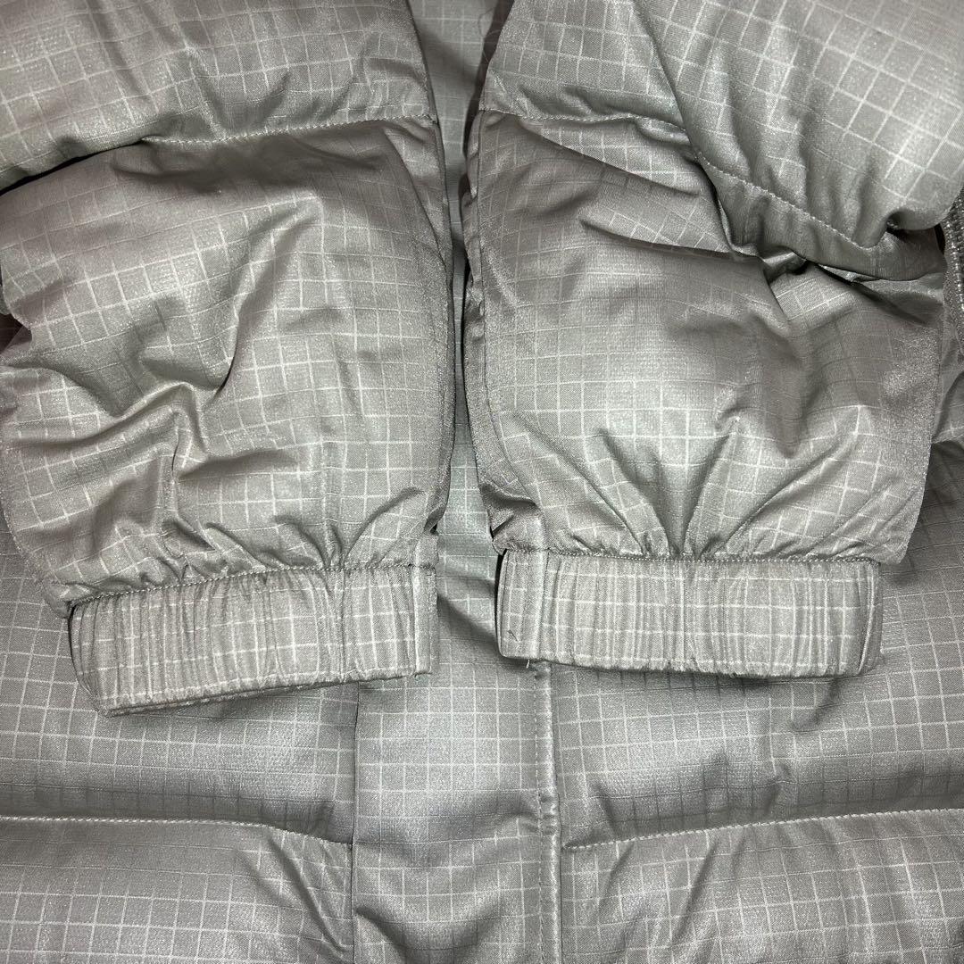 LACOSTE グレー