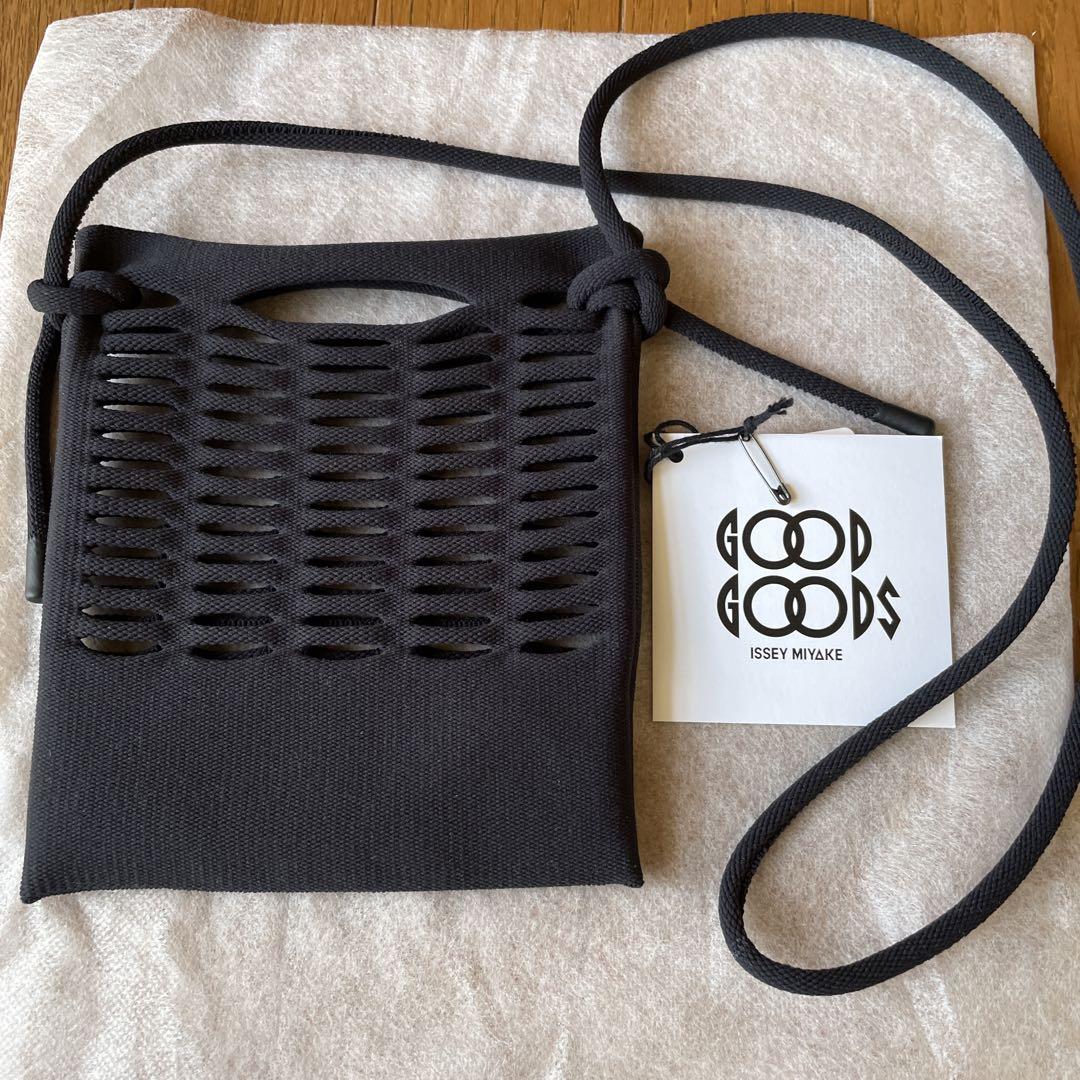 ISSEY MIYAKE GOOD GOODS ショルダーバッグ