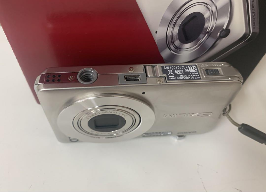 CASIO EXILIM CARD EX-S12 デジタルカメラ シルバー