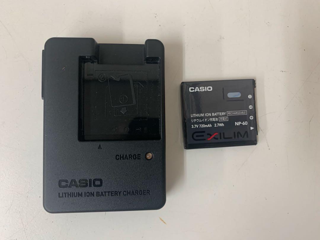 CASIO EXILIM CARD EX-S12 デジタルカメラ シルバー