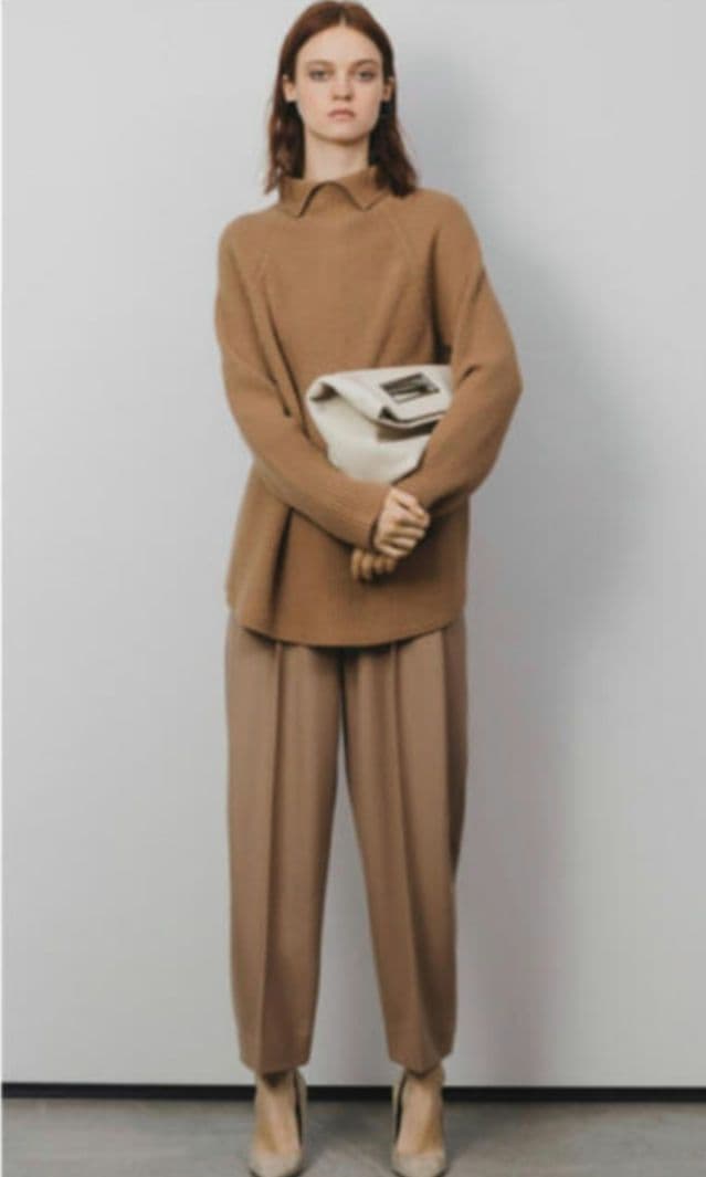 美品 Theory プルオーバーニット 大きめ キャメル ミドルゲージ S 美品 Theory プルオーバーニット 大きめ キャメル ミドルゲージ S