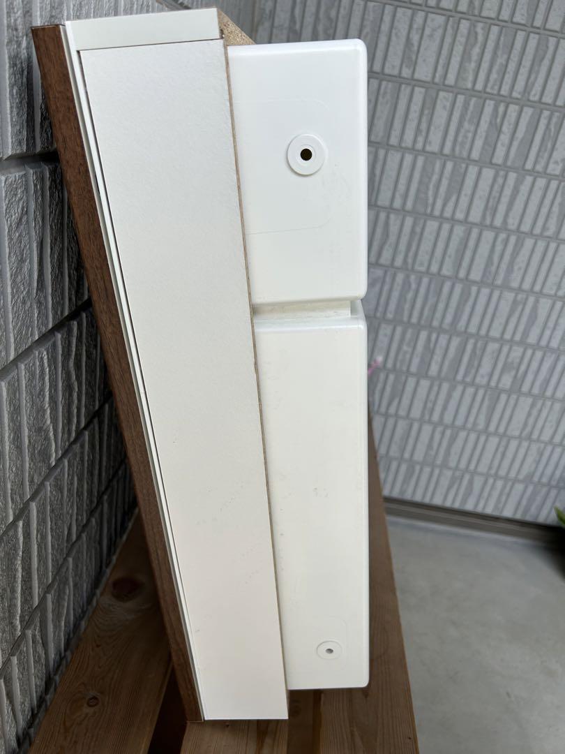 LIXIL  トイレ　埋込収納棚　紙巻器付き