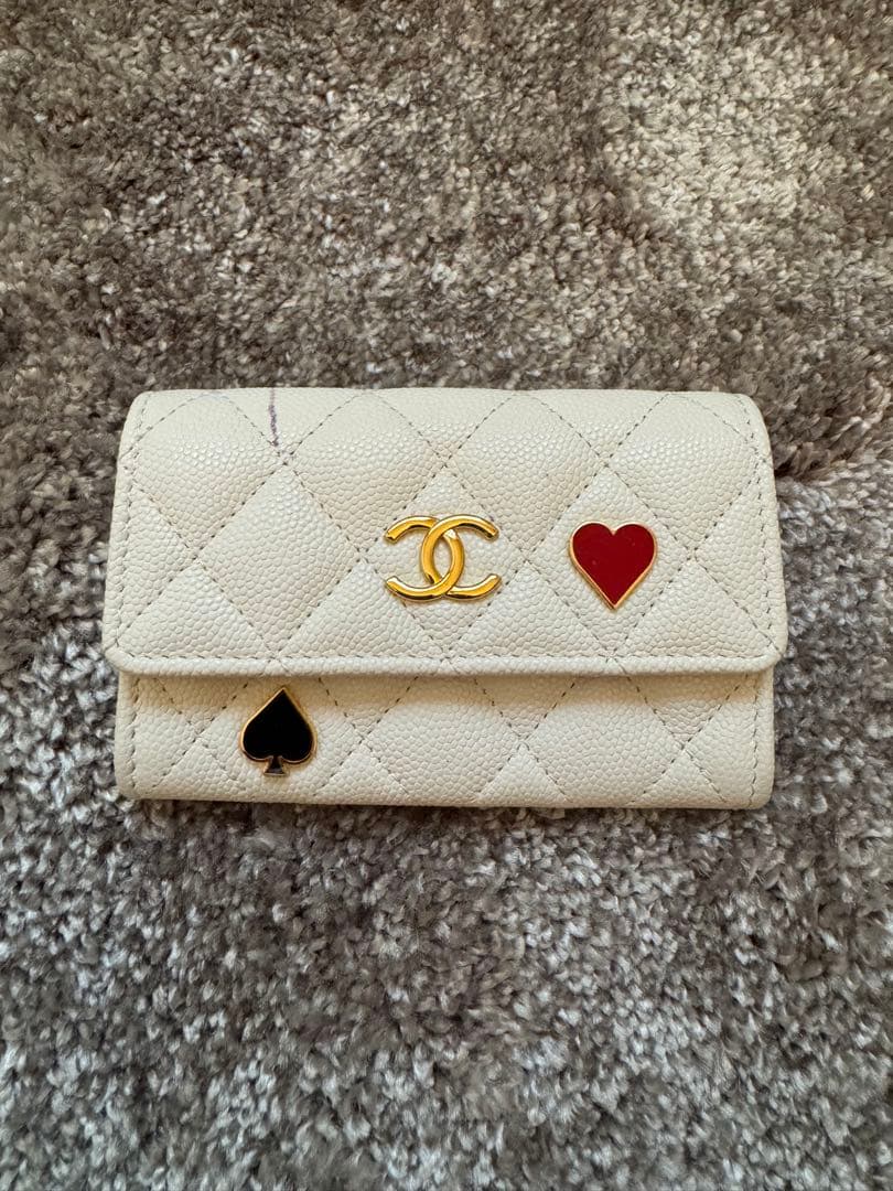 CHANEL アイボリー キルティング カードケース