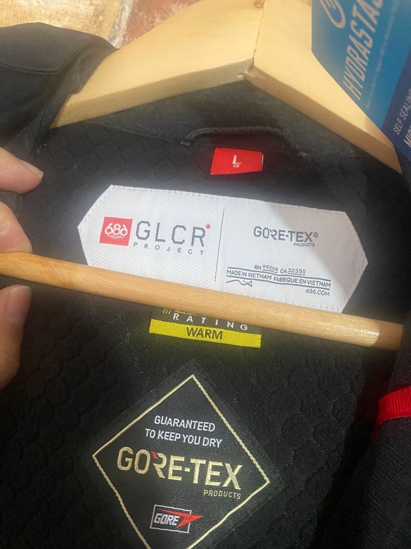 新品　686 MENS GORE-TEX HYDRASTASH