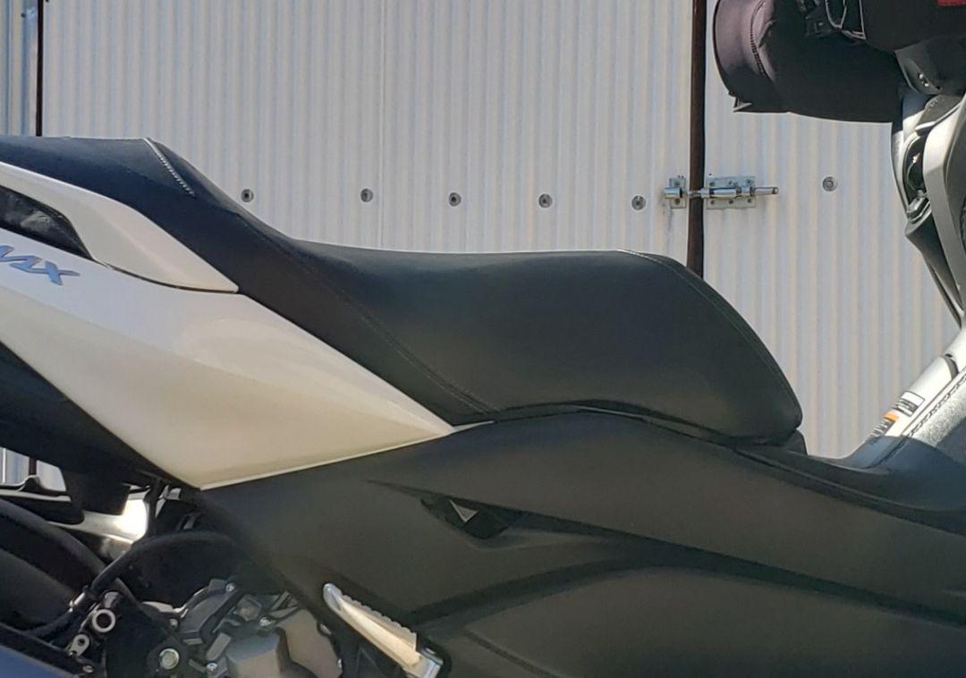 X-MAX250 ローダウンシート