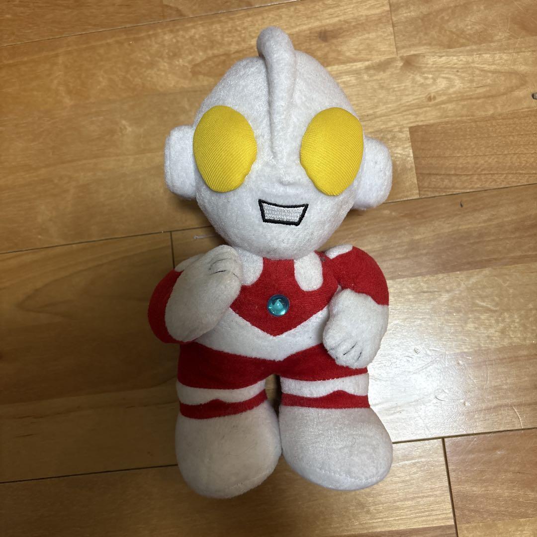 円谷プロ　初代ウルトラマン レトロぬいぐるみ