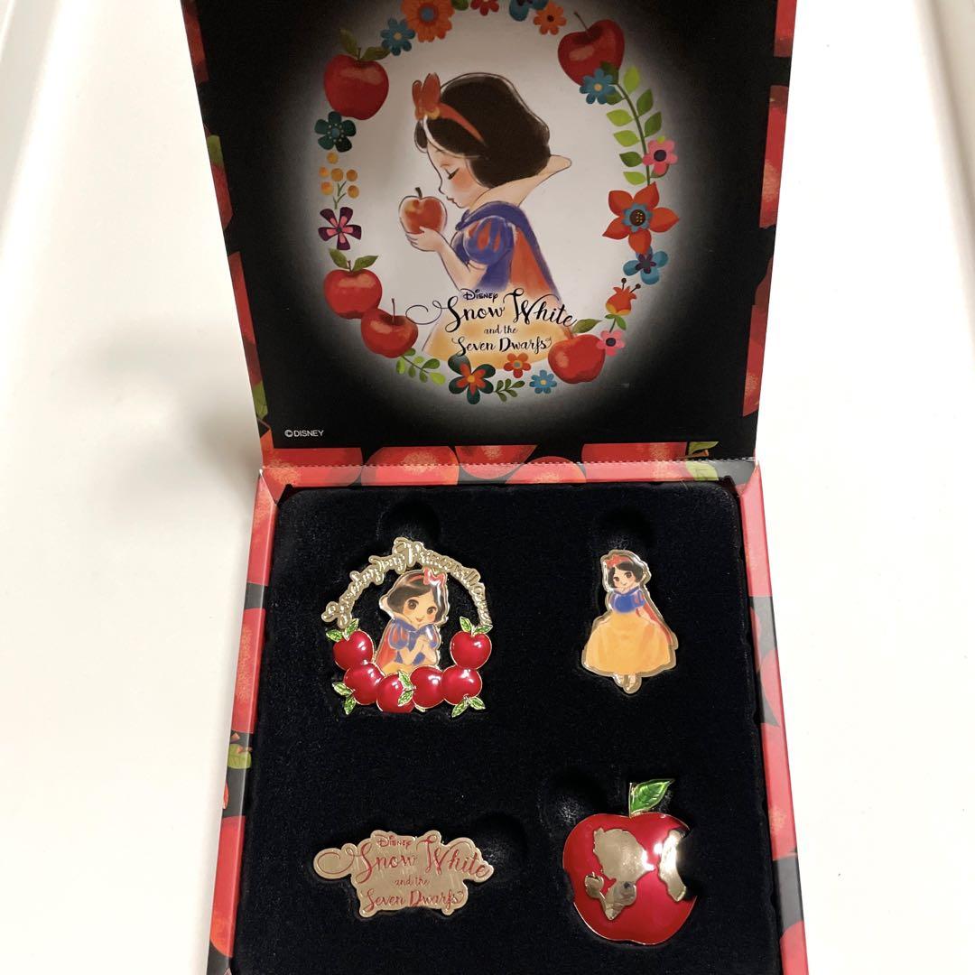 日本未入荷 ディズニーストア 白雪姫 ピンバッジセット - メルカリ ピンズ・ピンバッジ・缶バッジ