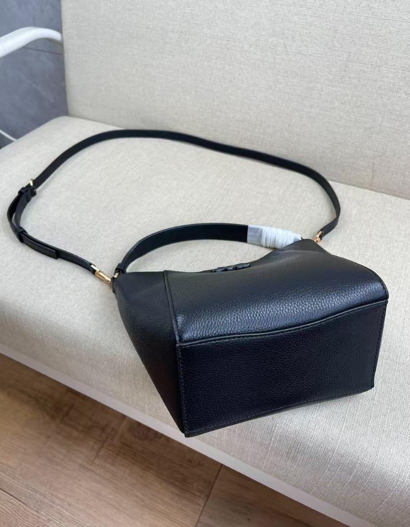 超人気 Tory Burchトハンドバッグショルダーバッグブラック