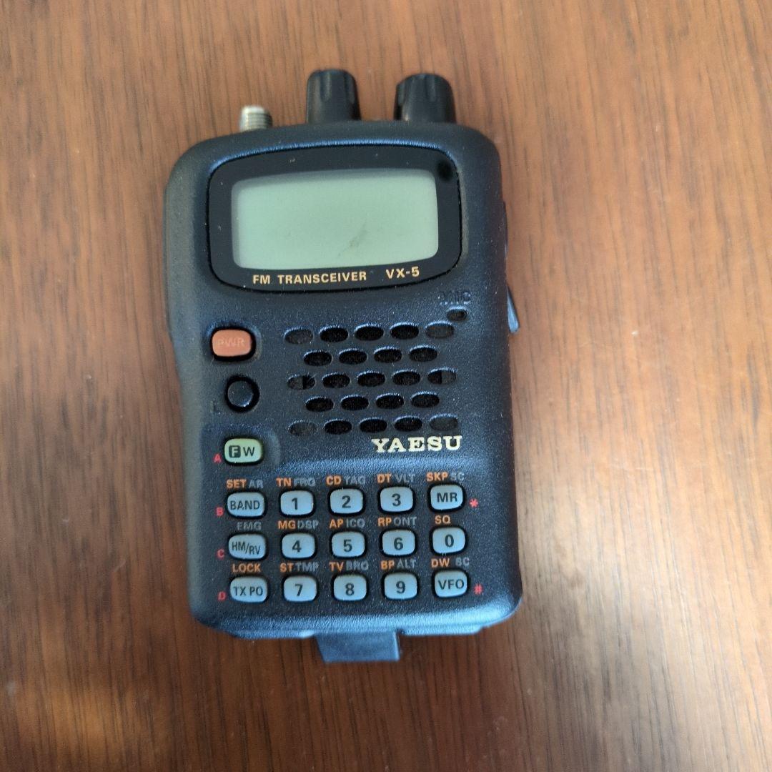 YAESU VX-5 50/144/430 FMトランシーバー ジャンク品