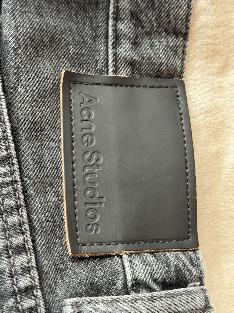 Acne Studios 1989 Ash Black 32×32