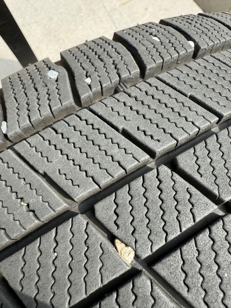 レクサスES 235/45R18 スタッドレスタイヤ
