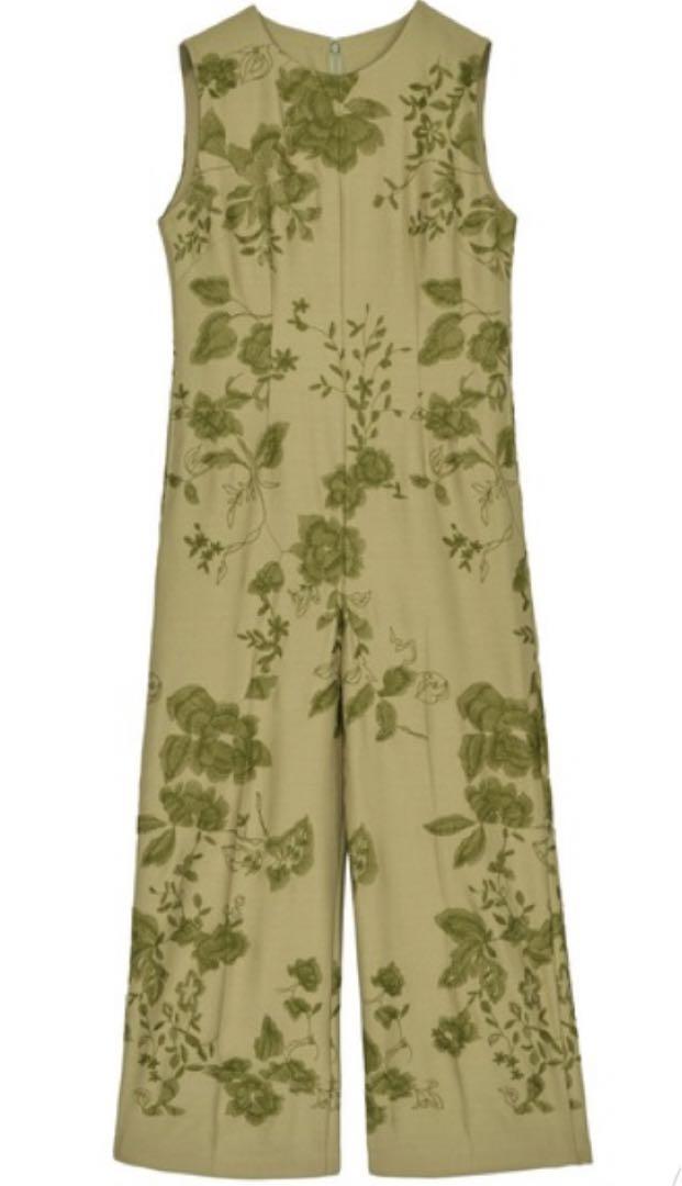 Ameri（アメリ）の「NORA FLOWER EMBROIDERY ROMPERS（つなぎ
