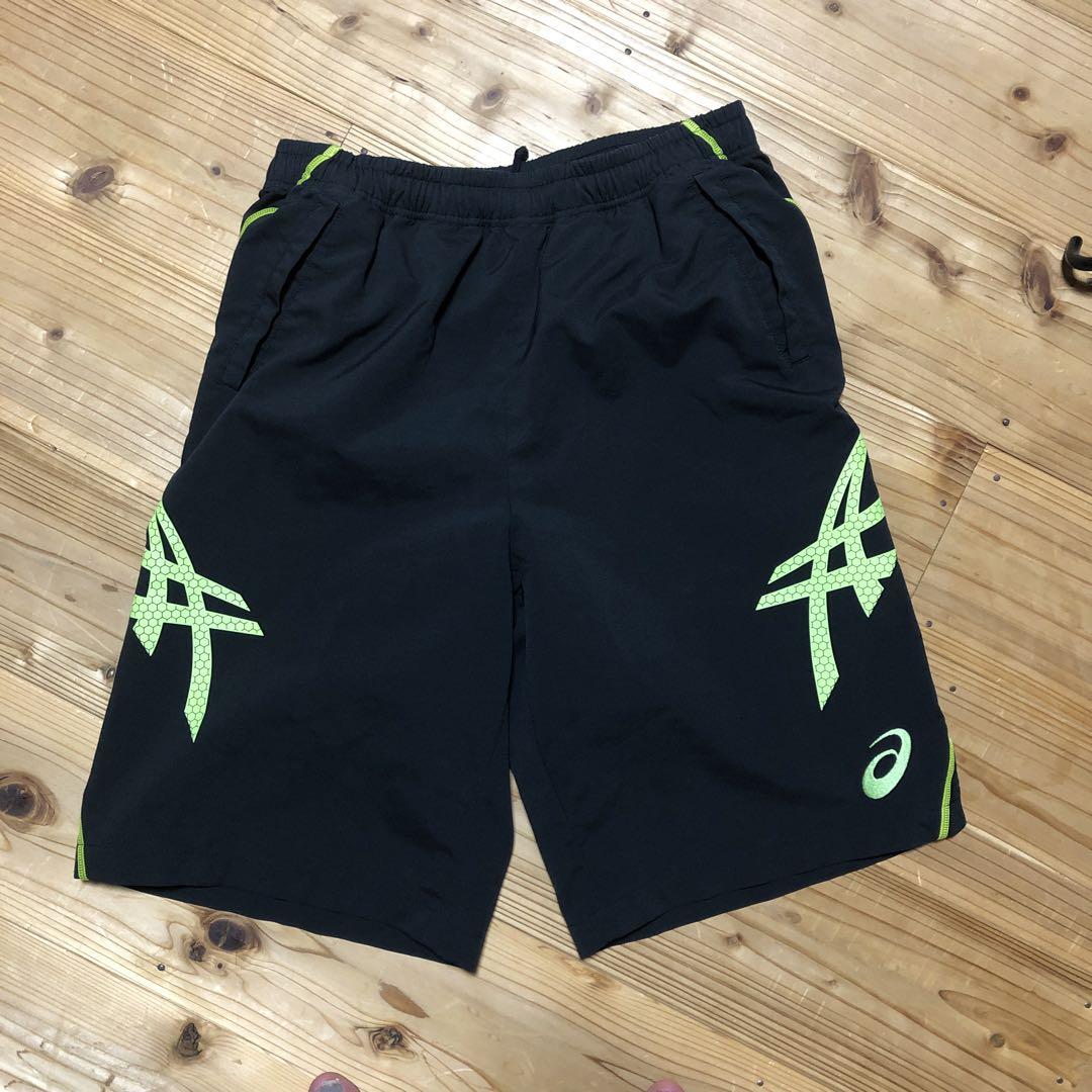美品　フォクシー　Sporty Short ハーフパンツ　ショートパンツ　黒 美品 フォクシー Sporty Short ハーフパンツ ショートパンツ 黒