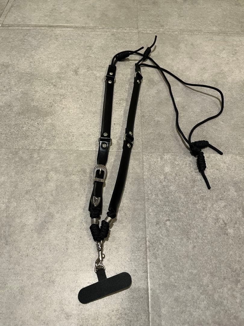 Toga トーガ スマホショルダーストラップ ブラックTOGA