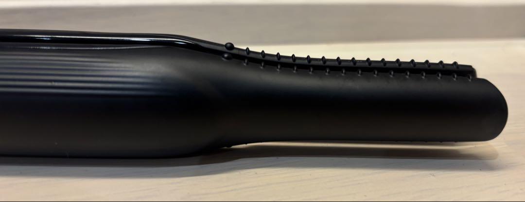 【美品】リファ ビューテック フィンガーアイロン ブラック RE-AI03A 51N0wWu2l8L._UF894,1000_QL80_.jpg