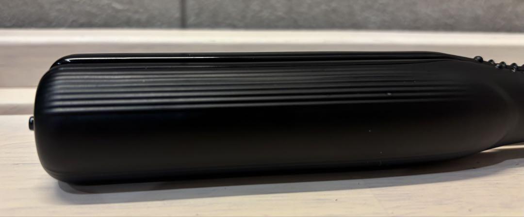 【美品】リファ ビューテック フィンガーアイロン ブラック RE-AI03A 51N0wWu2l8L._UF894,1000_QL80_.jpg