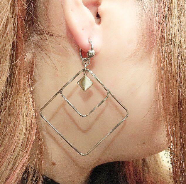 金属アレルギー対応☆デザインピアス(ダイヤ)