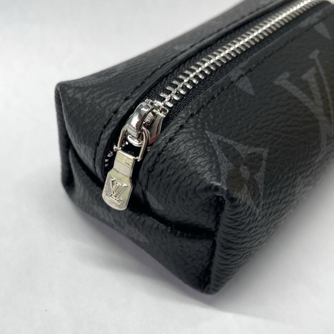 Louis Vuitton ブラック レザー キーケース Louis Vuitton 黒 レザー キーケース