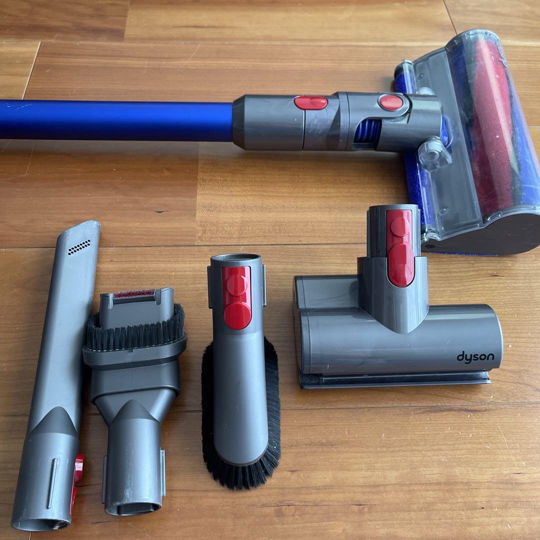 dyson v11 fluffy+ ジャンク品 ダイソン掃除機 Dyson v11 fluffy+ ジャンク品