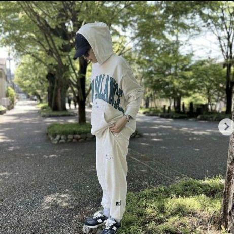新品 サイズ0 ニューバランス パーカー＆パンツ 川口春奈さん