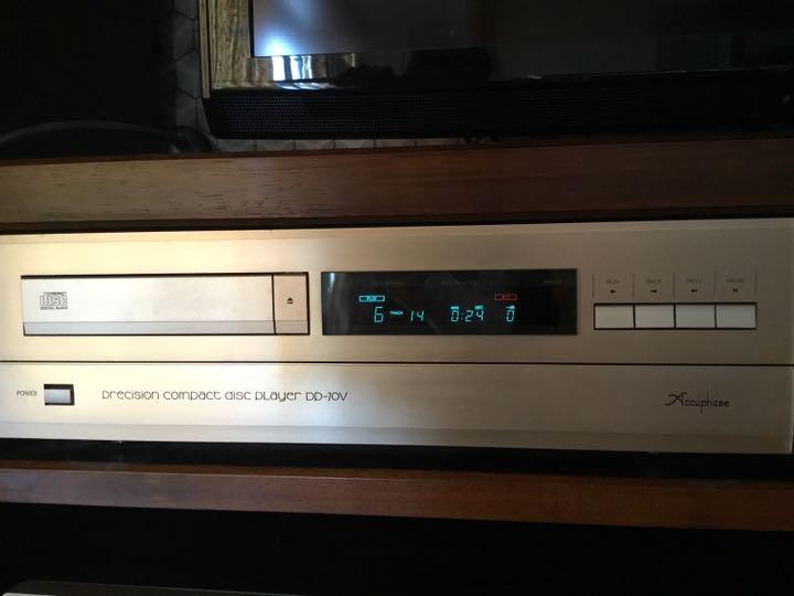 Accuphase CDプレーヤー　DP-70V