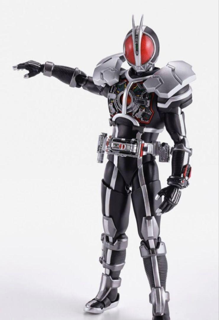 S.H.Figuarts 真骨彫　仮面ライダーファイズ　アクセルフォーム