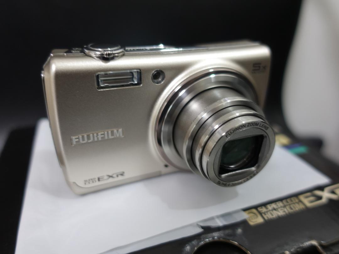 極上)完備 FUJIFILM フジフィルム FINEPIX F200EXR