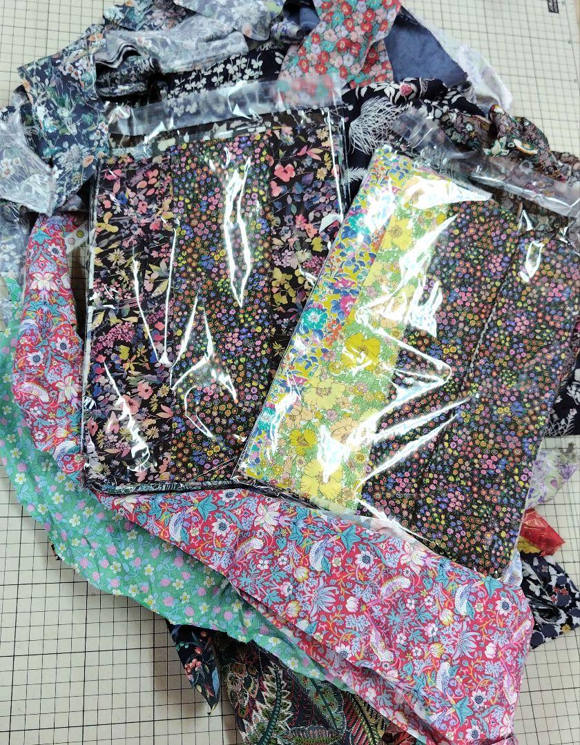 Shuutan様専用　リバティはぎれ　ご依頼品