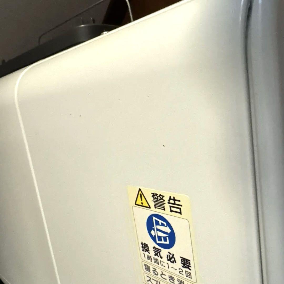 ダイニチ石油ファンヒーター ホワイト