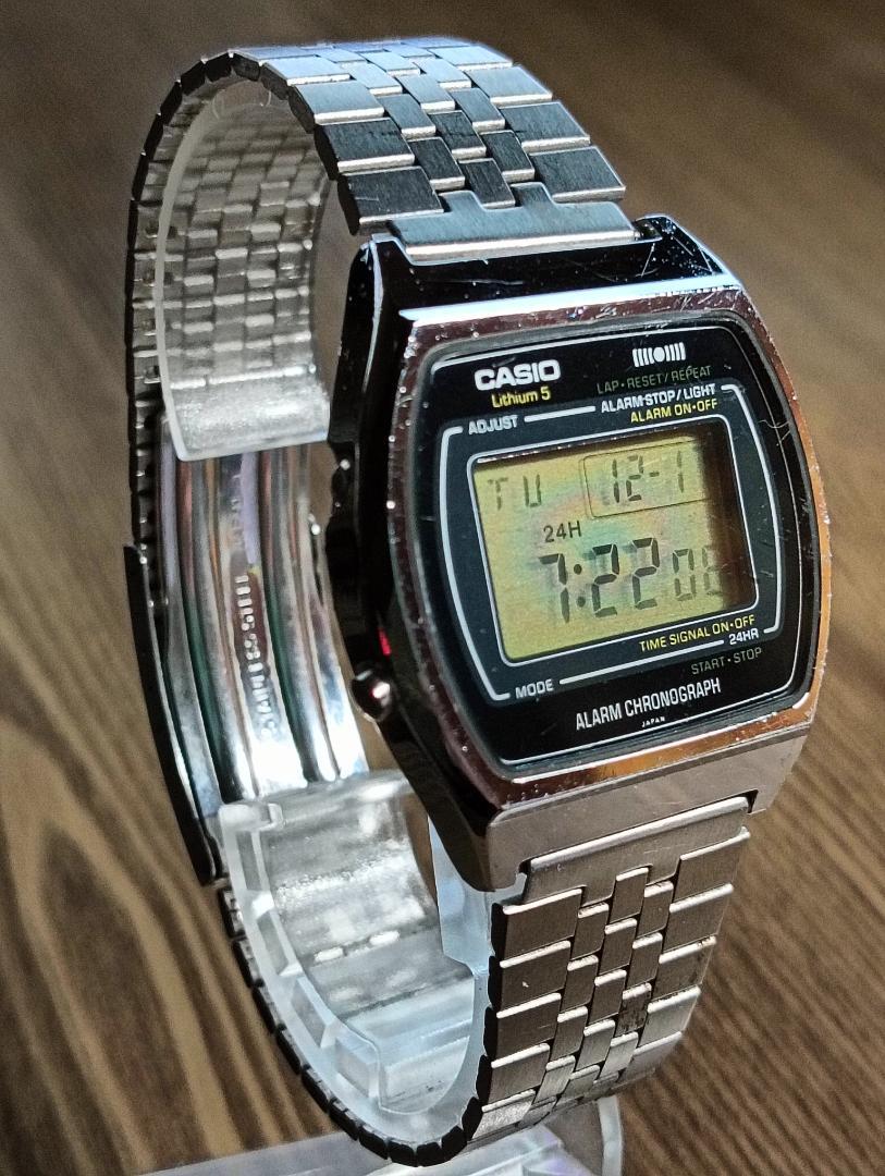 CASIO カシオ S001 106 デジタル ビンテージ 腕時計