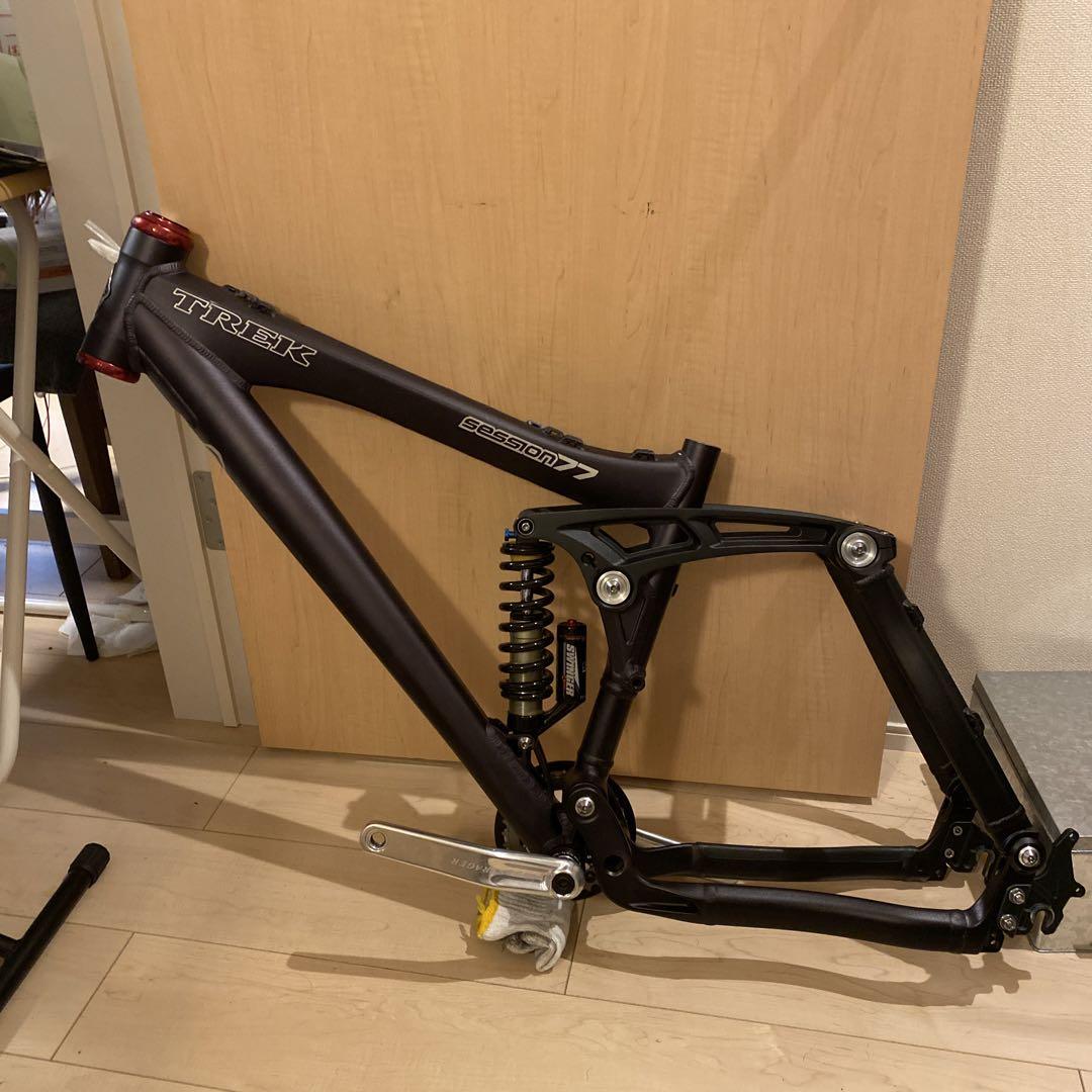 DH ダウンヒル